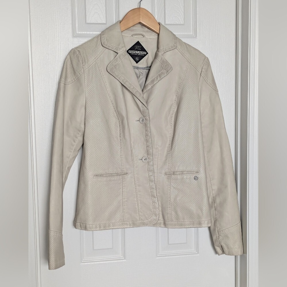 Point Zero Women's (Size M) Cream Leather Jacket/Blazer